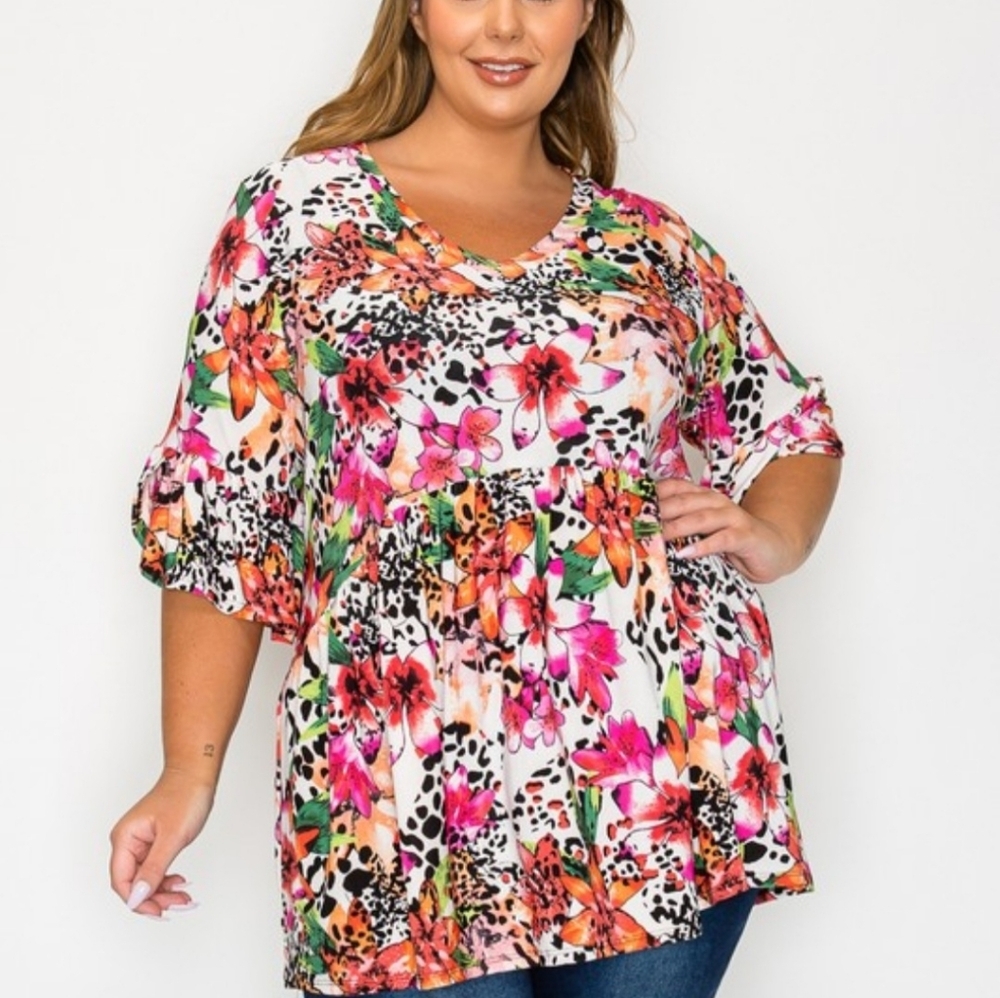 New Curvy Lovey Floral Mixed Print Top